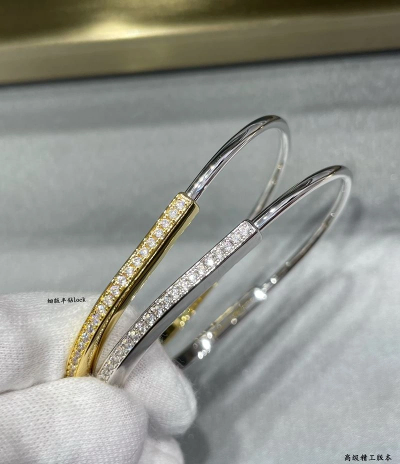 Tiffany Bracelets SmoothTexture 253391