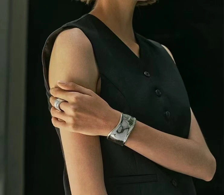 Stylish Tiffany Bracelets 253383