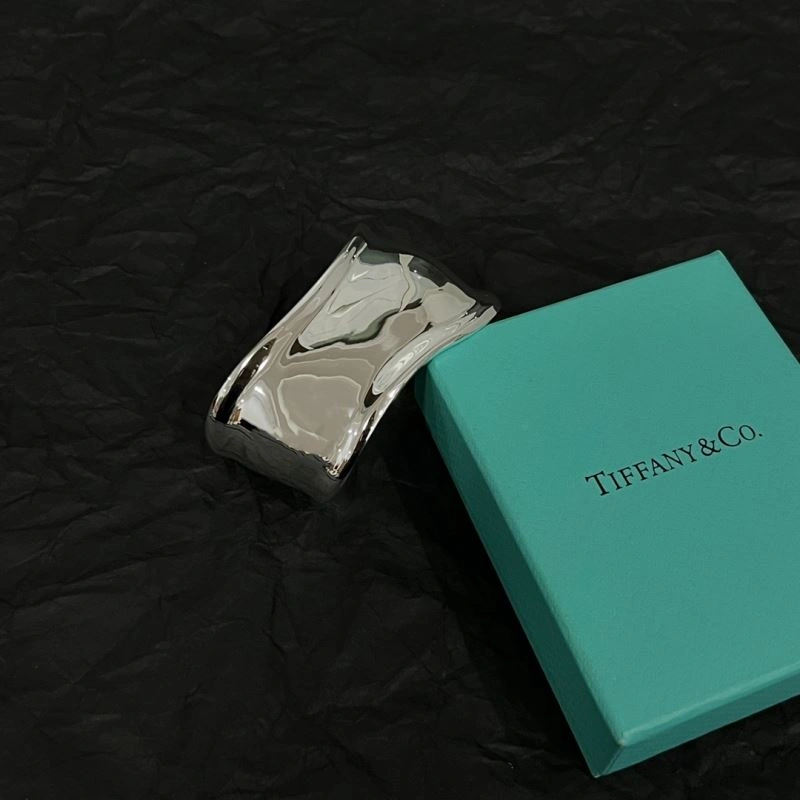 Stylish Tiffany Bracelets 253383