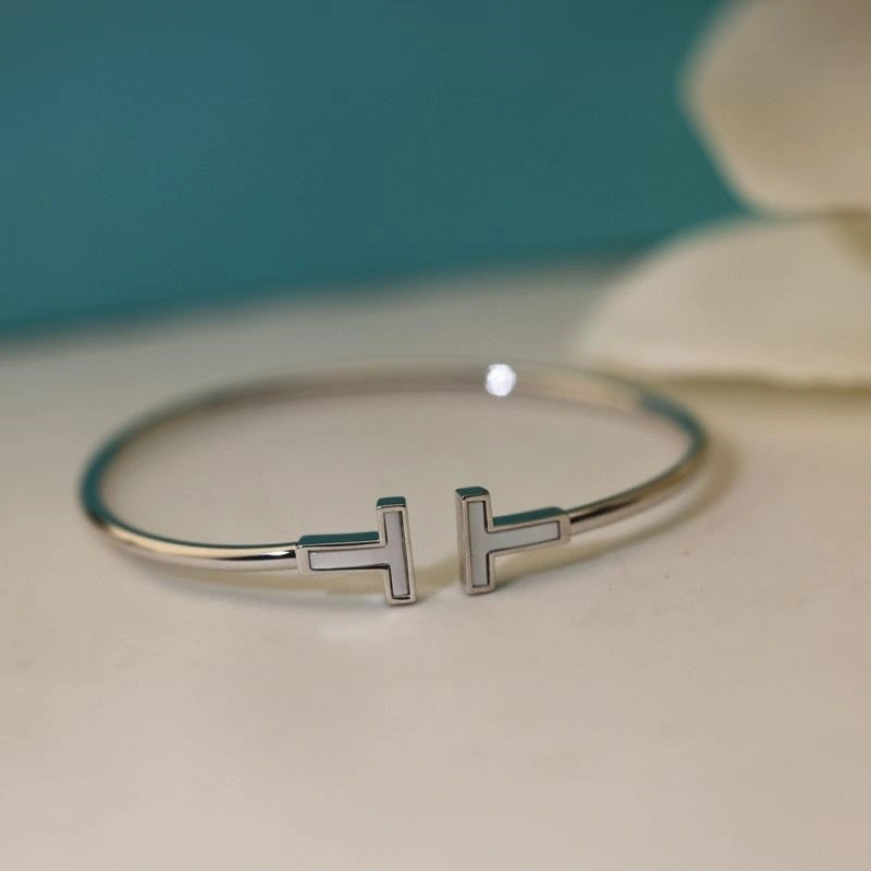 Stylish Tiffany Bracelets 253294