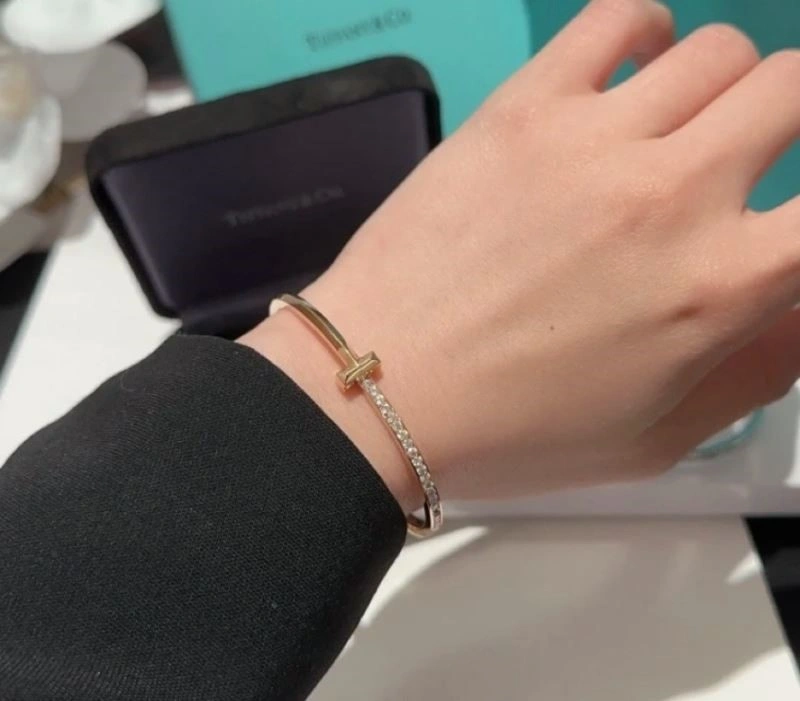 Functional Tiffany Bracelets 253293