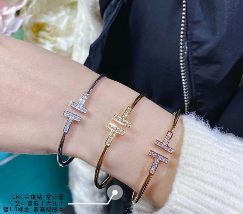 RelaxedFit Tiffany Bracelets 253283
