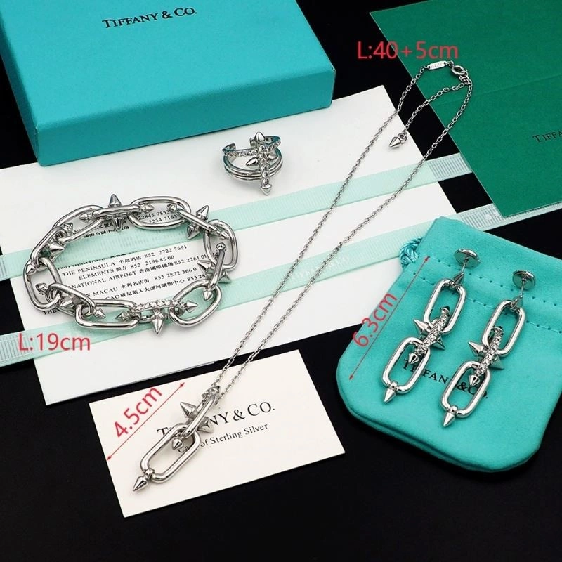 BestValue Tiffany Bracelets 253279