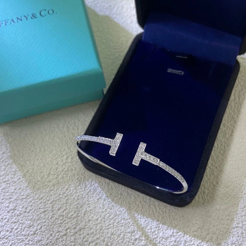 ComfortFit Tiffany Bracelets 252883
