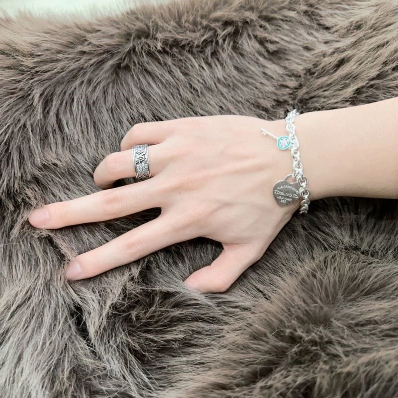 Tiffany Bracelets ZeroBulk 252874