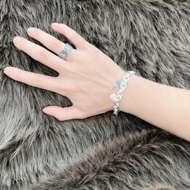 Tiffany Bracelets Breathable 252854