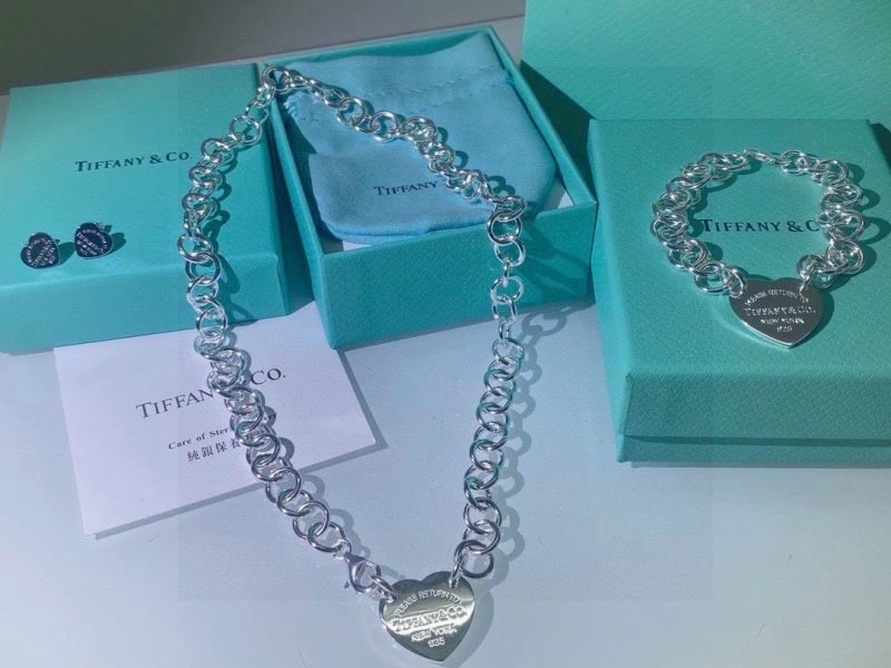 Tiffany Bracelets Bold 252815