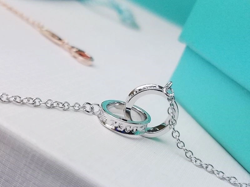 Versatile Tiffany Bracelets 252798