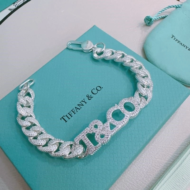 Tiffany Bracelets SmoothTexture 252763