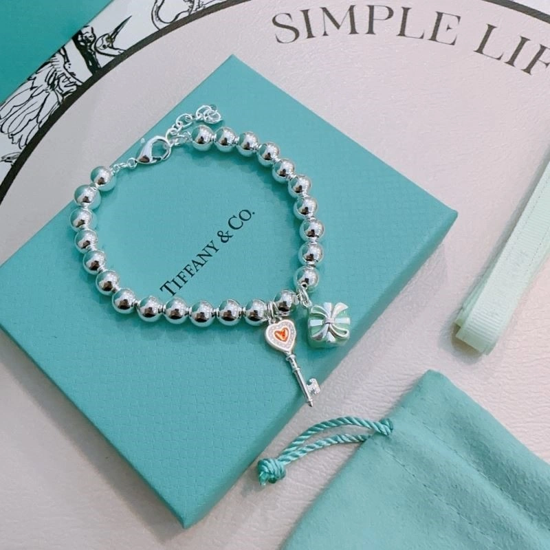 Effortless Tiffany Bracelets 252789