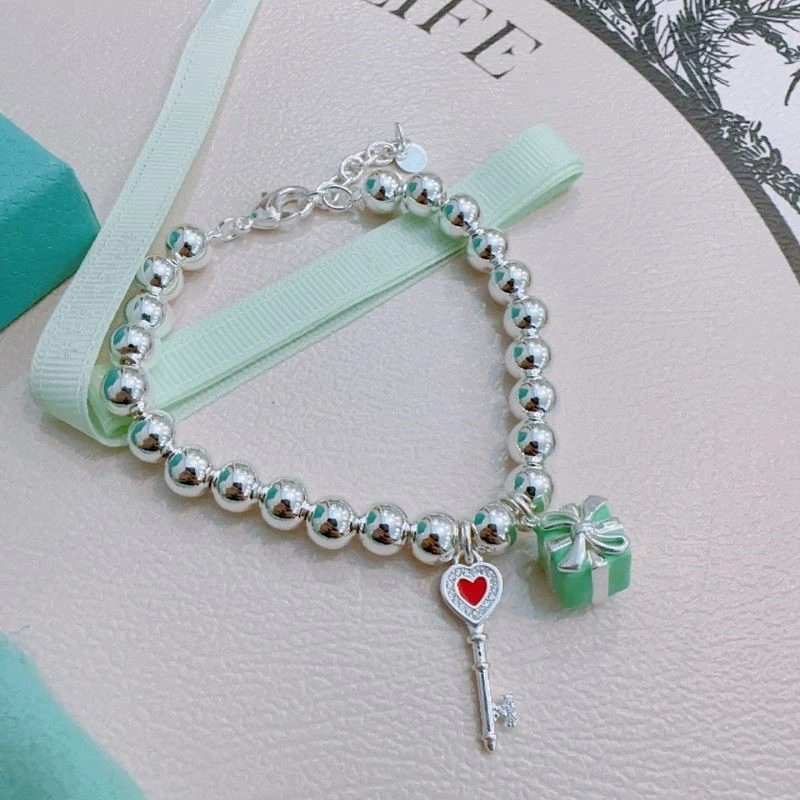 Effortless Tiffany Bracelets 252789