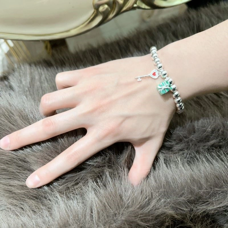 Effortless Tiffany Bracelets 252789