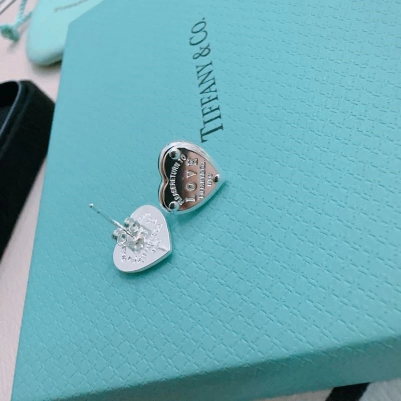 Compact Tiffany Bracelets 252729