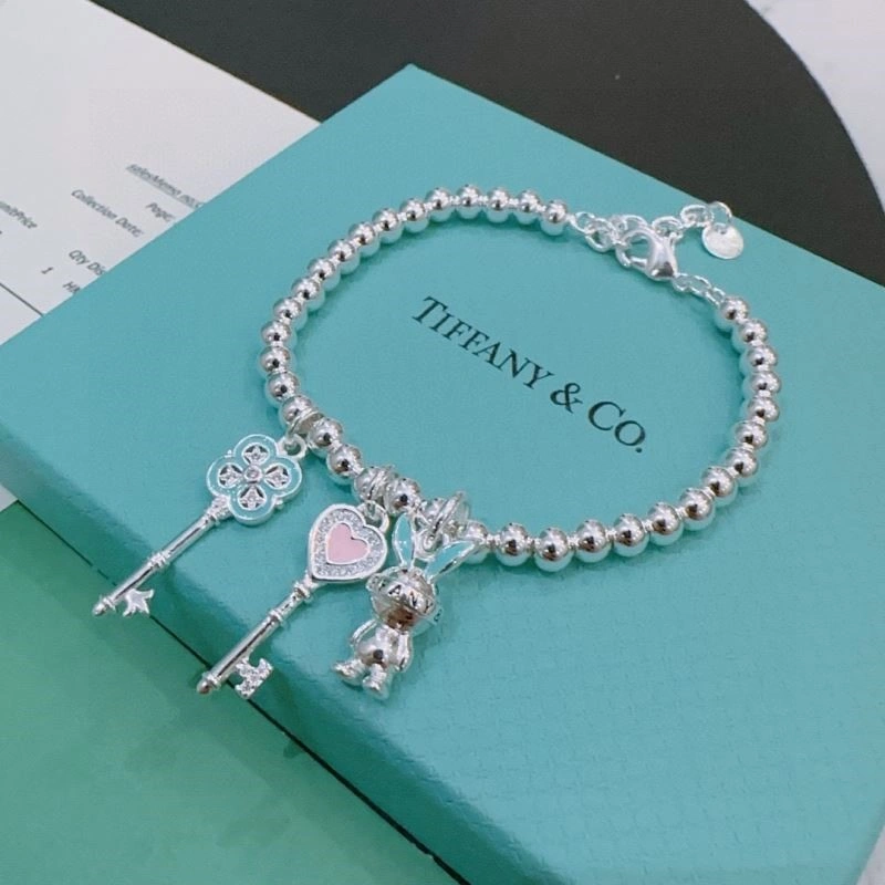 Elegant Tiffany Bracelets 252732