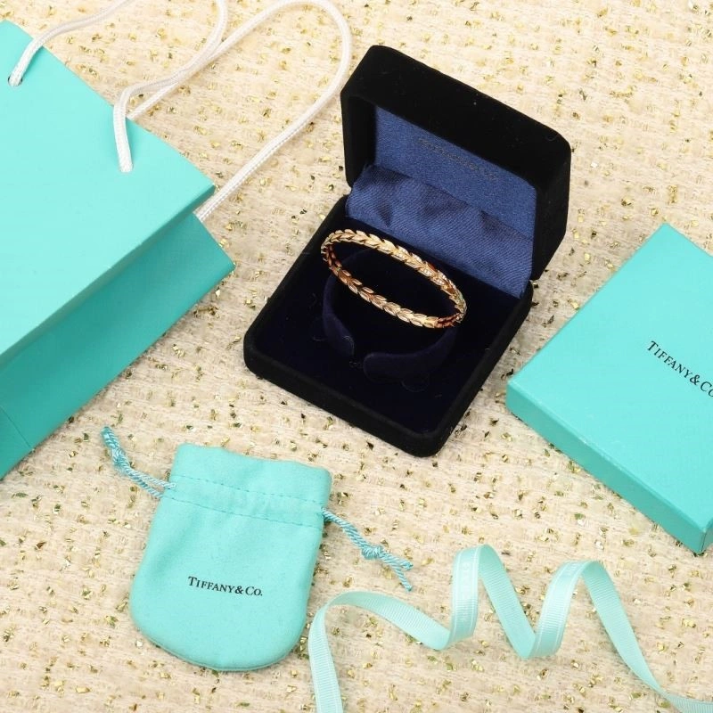 Cozy Tiffany Bracelets 252733