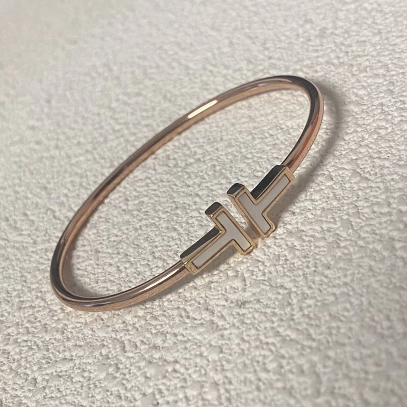 Snug Tiffany Bracelets 252611