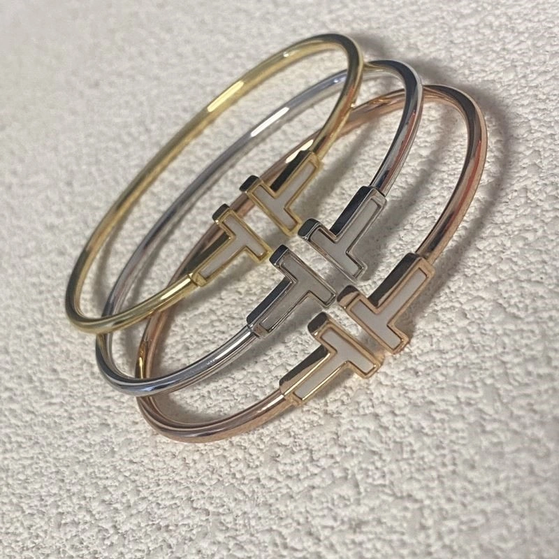 Snug Tiffany Bracelets 252611