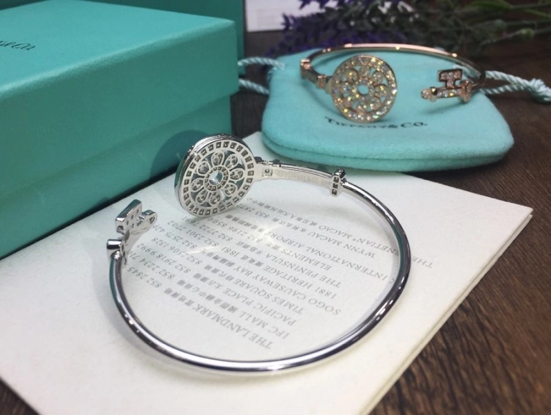 Sustainable Tiffany Bracelets 252591