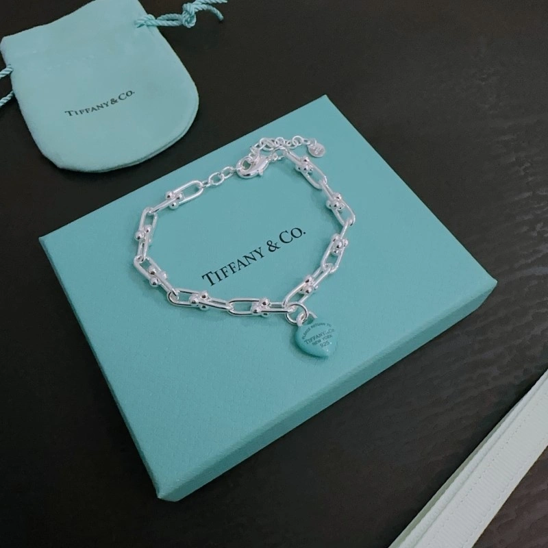 Sleek Tiffany Bracelets 252587