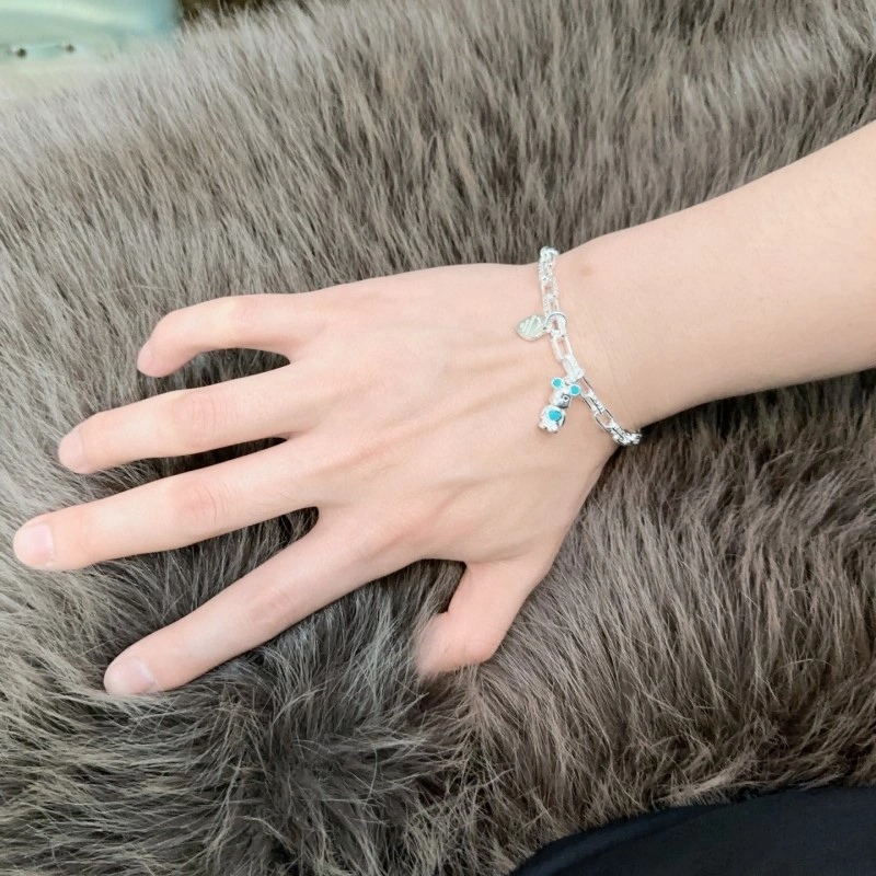Trendsetting Tiffany Bracelets 252488