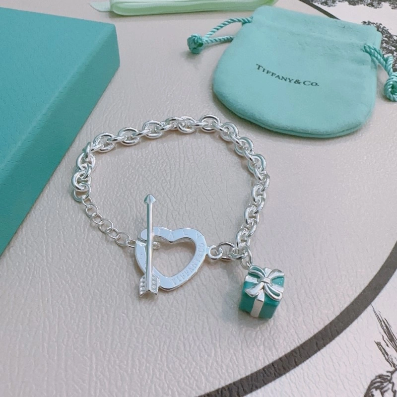 HighPerformance Tiffany Bracelets 252495