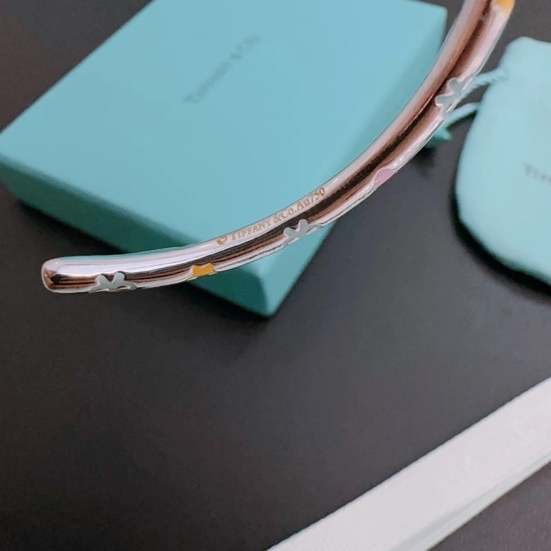 RelaxedFit Tiffany Bracelets 252482