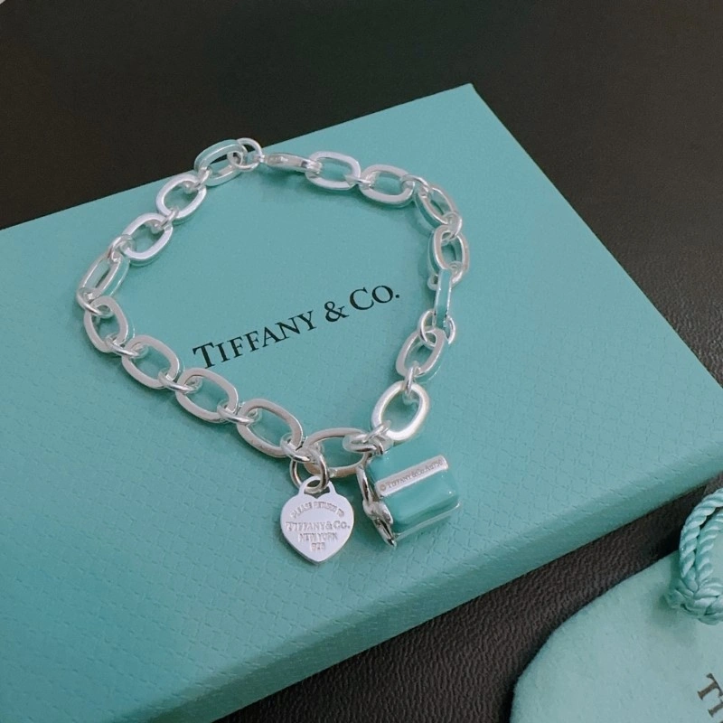HighQuality Tiffany Bracelets 252467