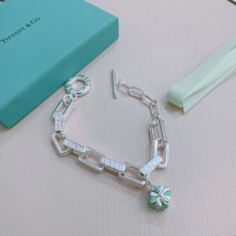 Cozy Tiffany Bracelets 252460