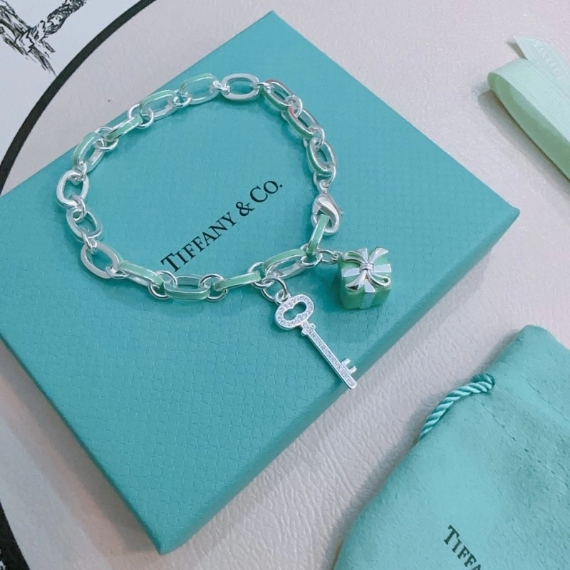 WrinkleFree Tiffany Bracelets 252454