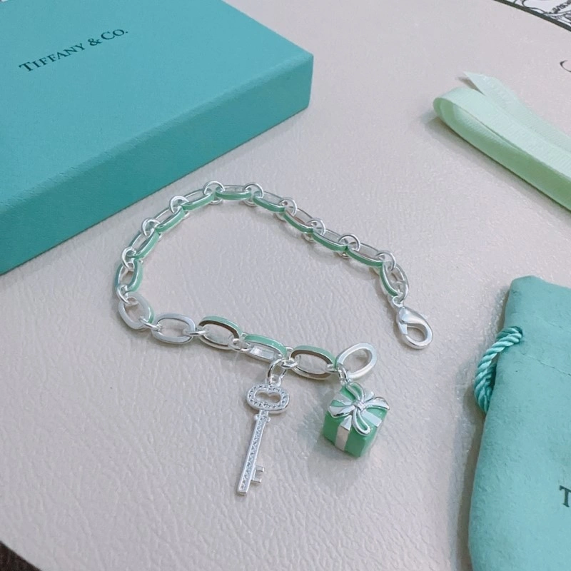 WrinkleFree Tiffany Bracelets 252454