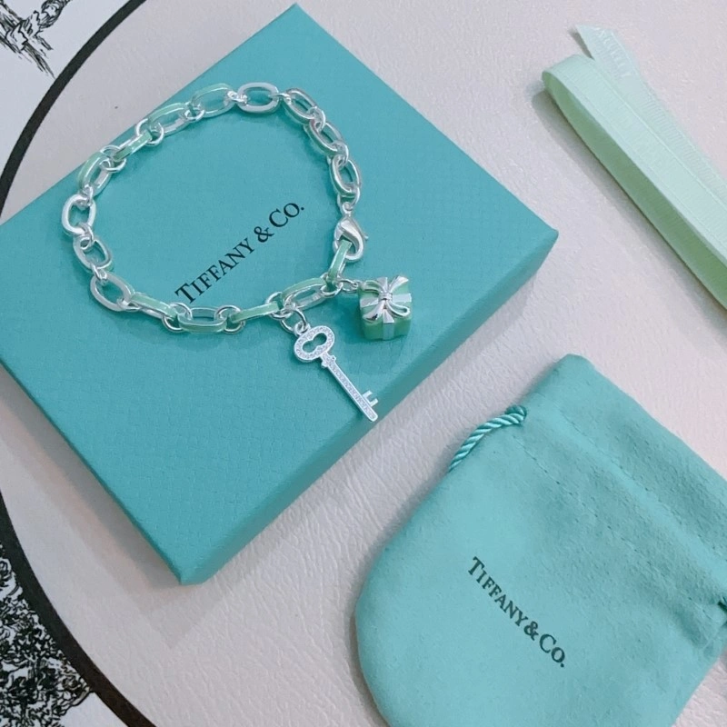 WrinkleFree Tiffany Bracelets 252454
