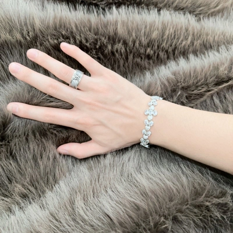 Modern Tiffany Bracelets 252448