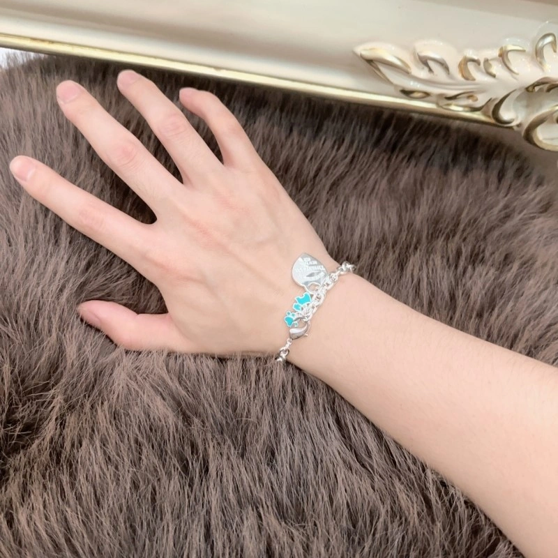 Effortless Tiffany Bracelets 252444