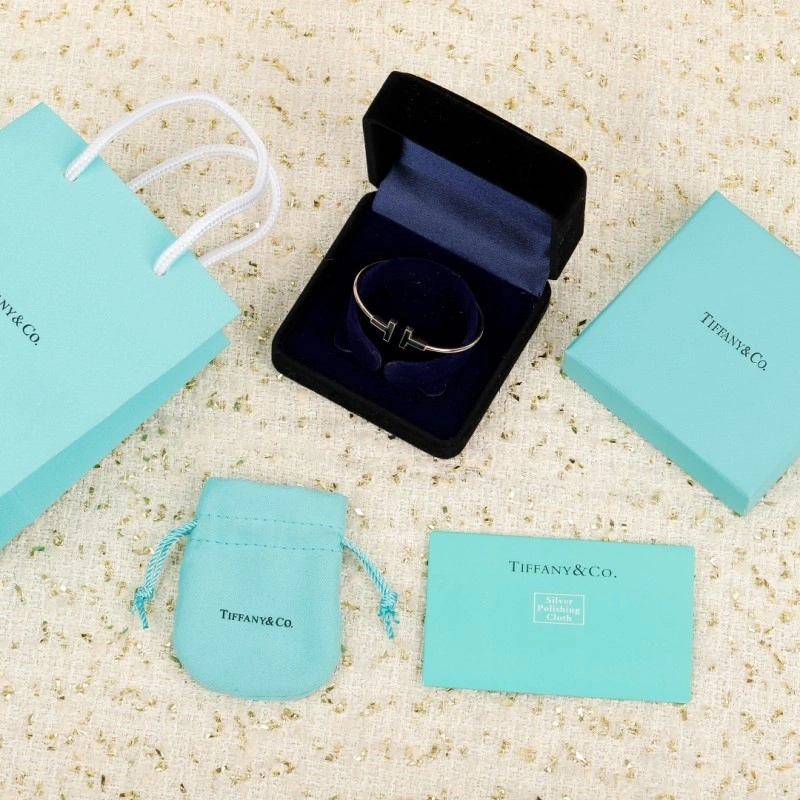 Tiffany Bracelets SmoothTexture 252430