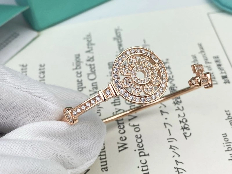 Tiffany Bracelets Refined 252405