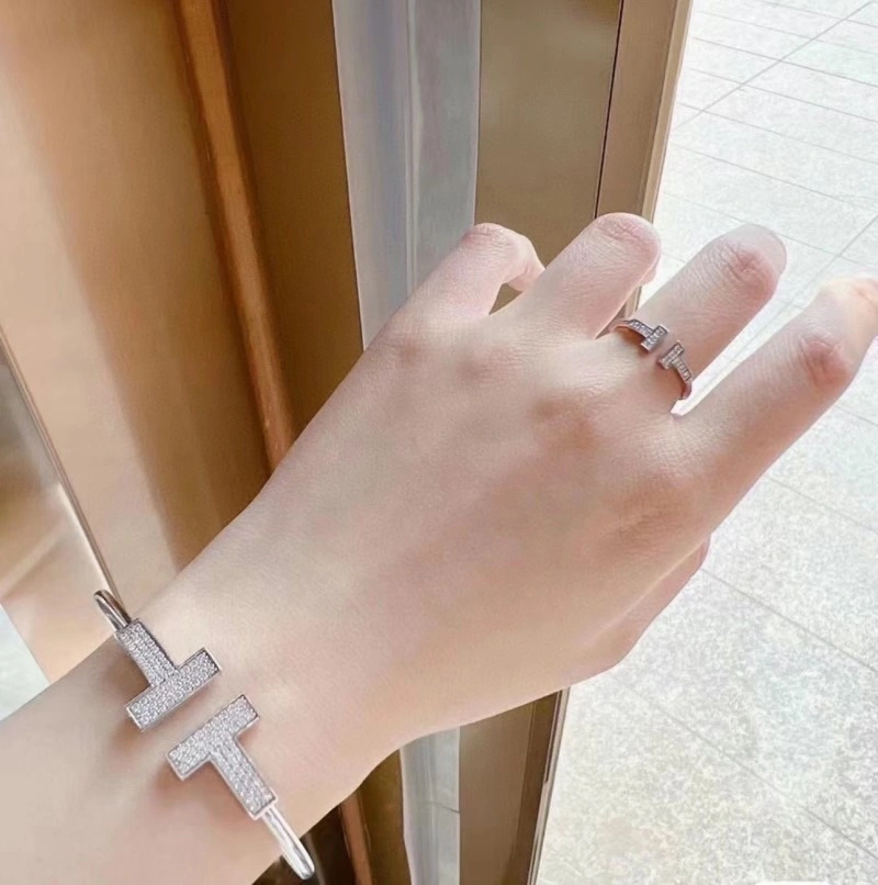 Effortless Tiffany Bracelets 252376
