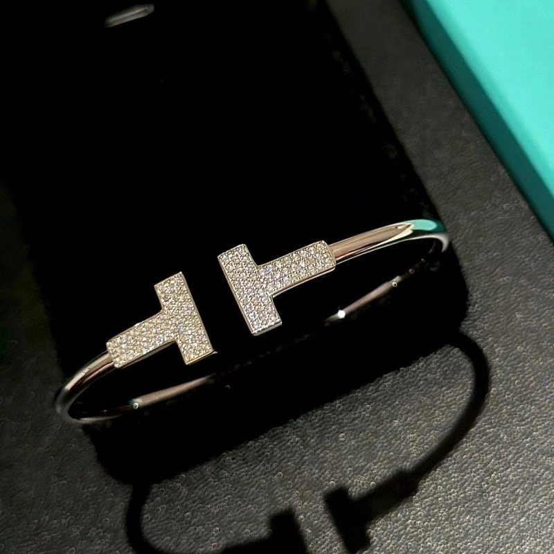 Effortless Tiffany Bracelets 252376
