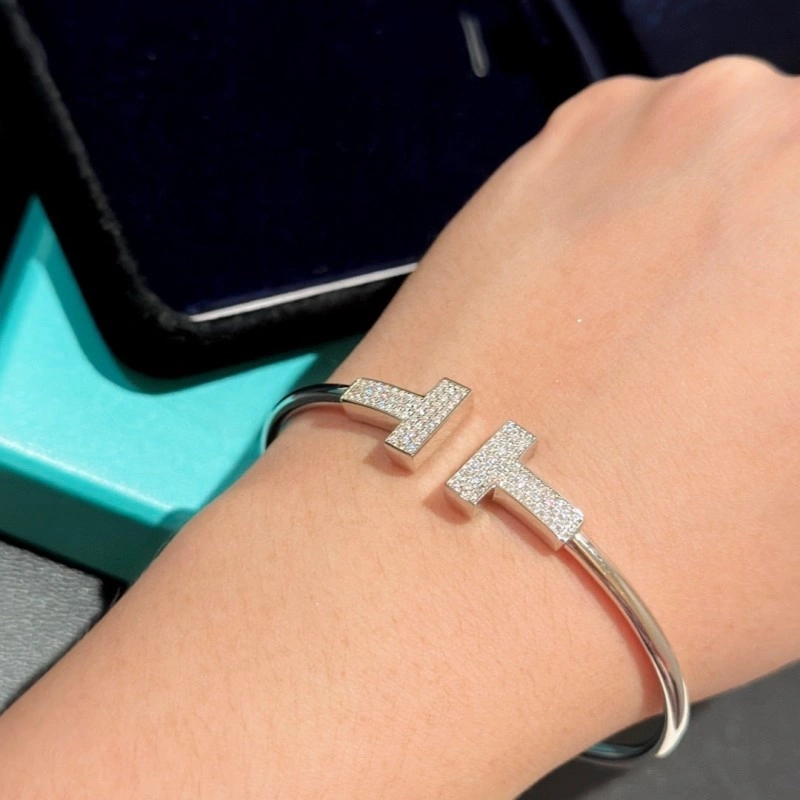 Effortless Tiffany Bracelets 252376