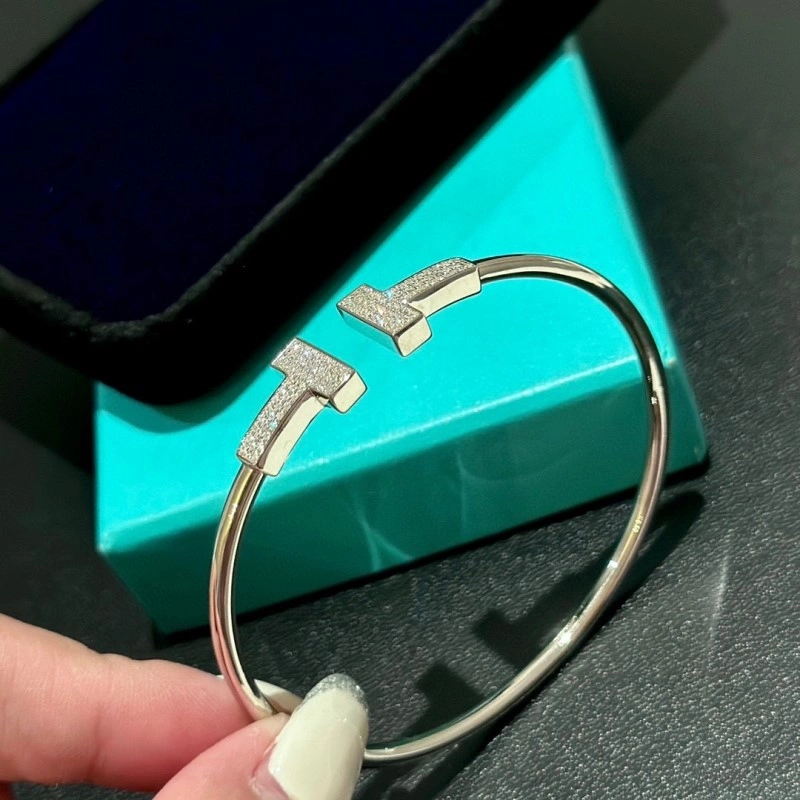 Effortless Tiffany Bracelets 252376