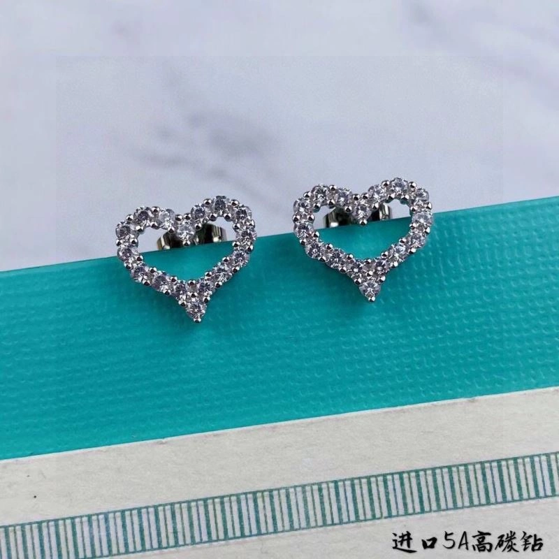 Tiffany Earrings Packable 253950