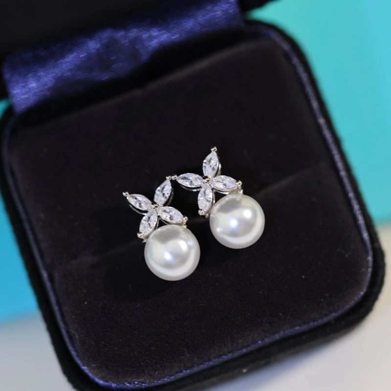 Tiffany Earrings SmoothTexture 253937