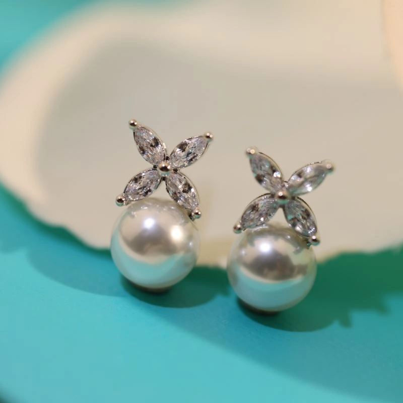 Tiffany Earrings SmoothTexture 253937