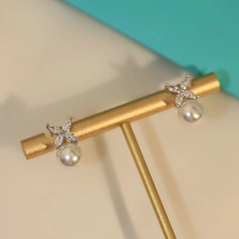 Tiffany Earrings SmoothTexture 253937