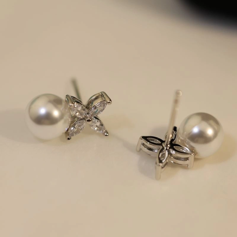 Tiffany Earrings SmoothTexture 253937
