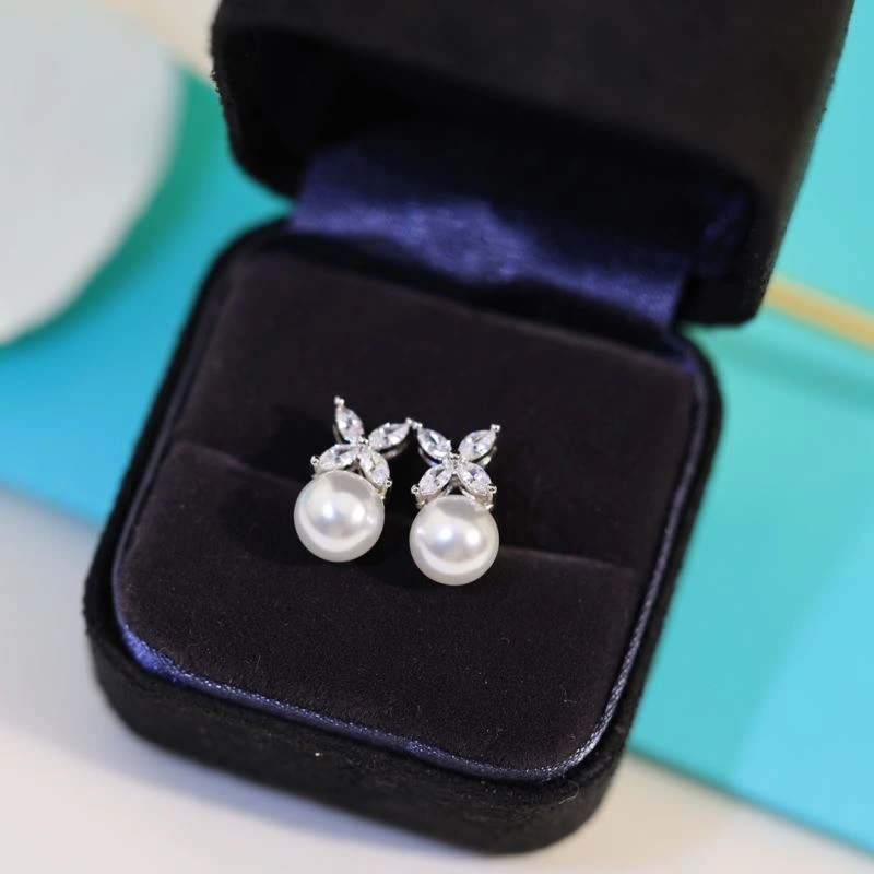Tiffany Earrings SmoothTexture 253937