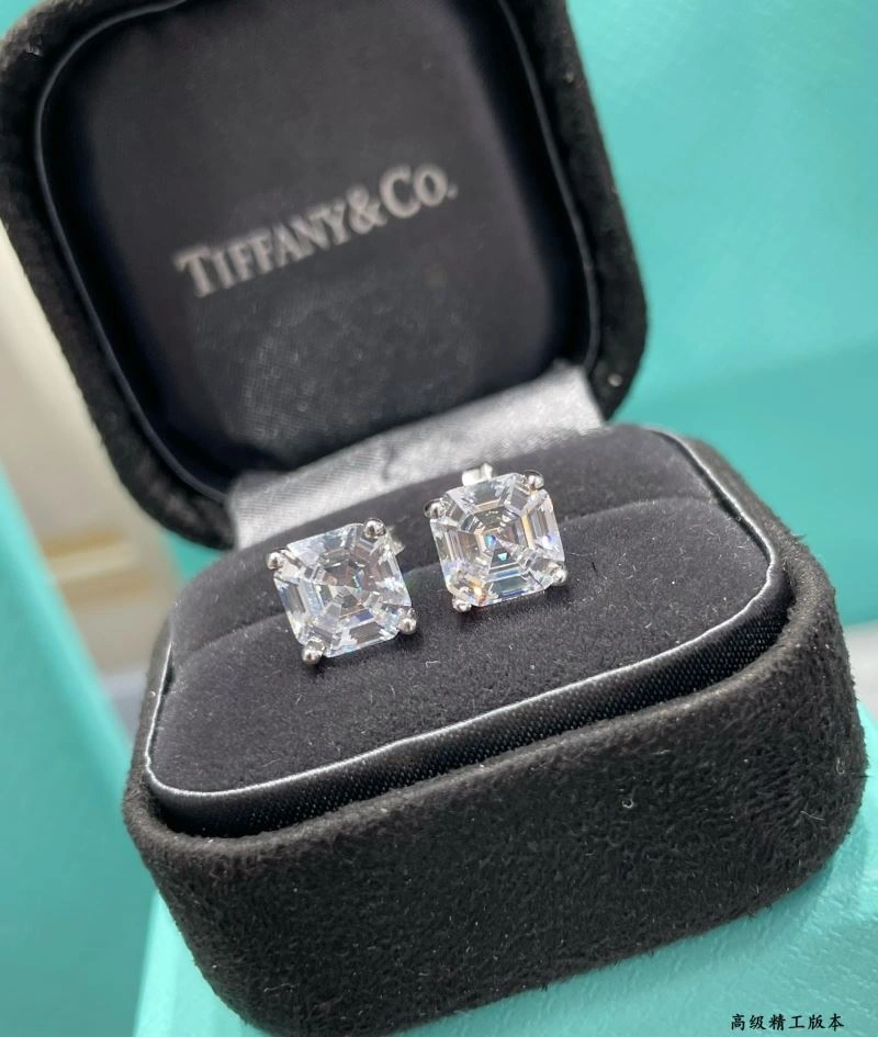 Compact Tiffany Earrings 253627