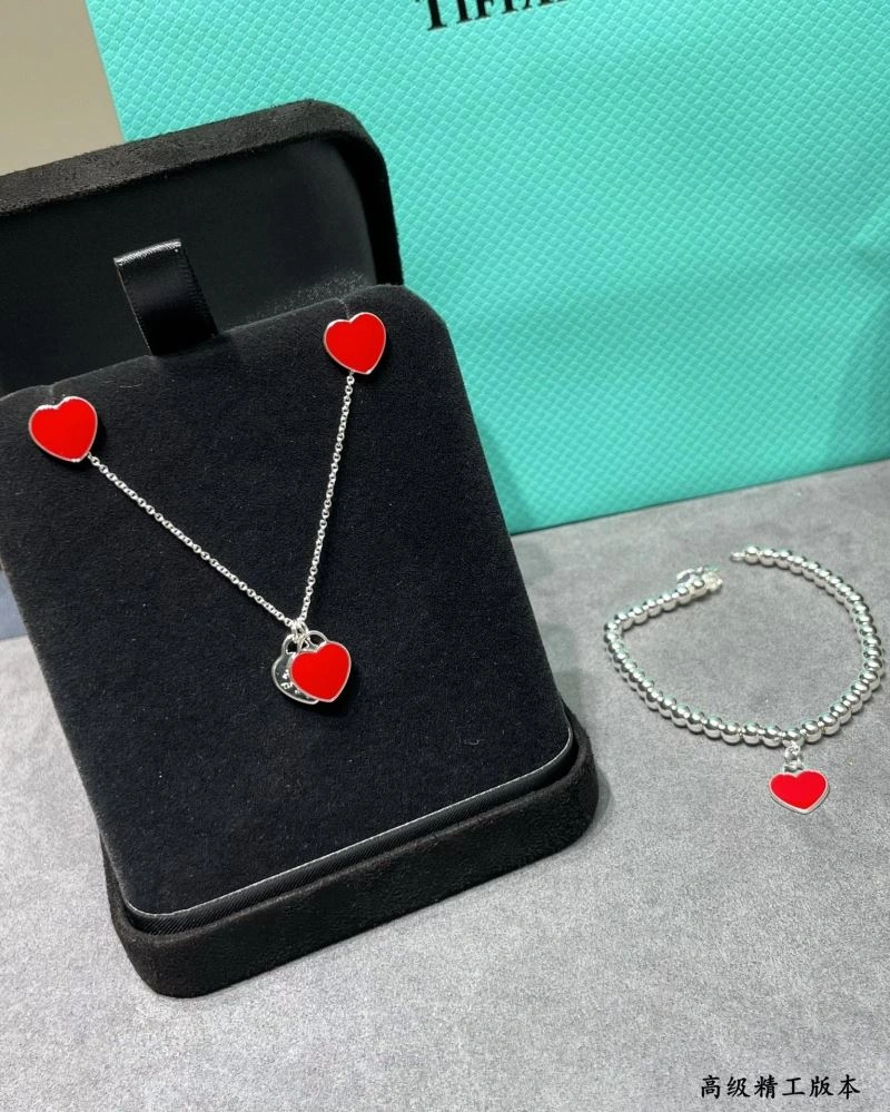 Tiffany Earrings Classic 253625