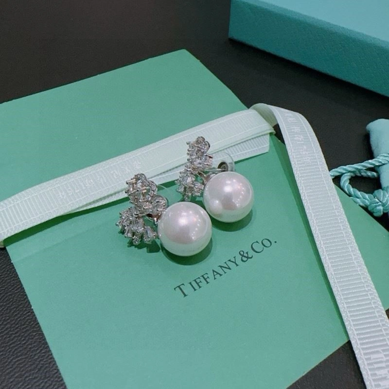Cozy Tiffany Earrings 253213