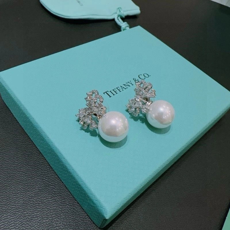 Cozy Tiffany Earrings 253213