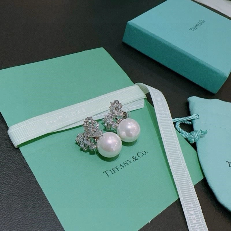 Cozy Tiffany Earrings 253213